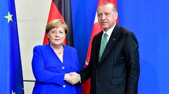 Merkel plans Turkey trip to preserve migrant pact: Sueddeutsche