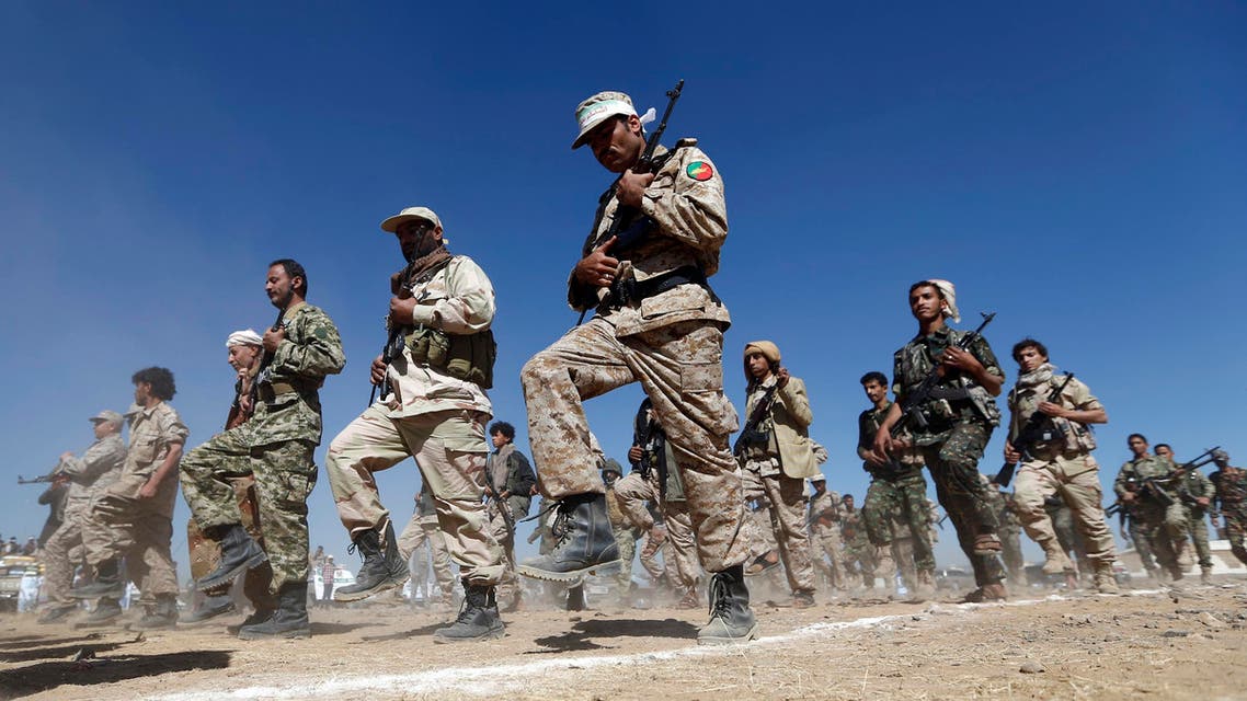 Newly recruited Houthi fighters take part in a gathering in the capital Sanaa to mobilize more fighters to battlefronts to fight pro-government forces in several Yemeni cities, on January 3, 2017.