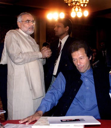 Then Gujarat Chief Minister Narendra Modi and Pakistani cricketer-turned politician Imran Khan in New Delhi on March 2, 2003. (File photo: AP)