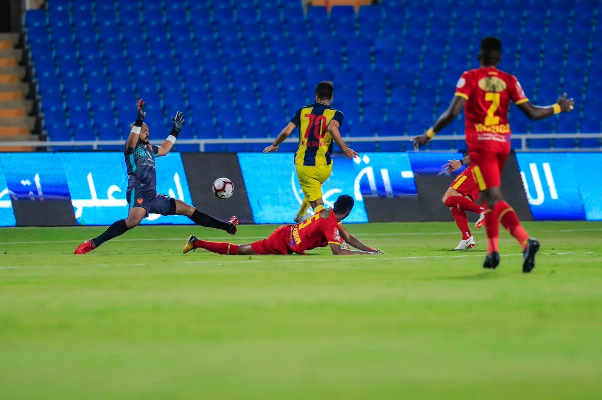 الصيعري مسجلاً الهدف الأول