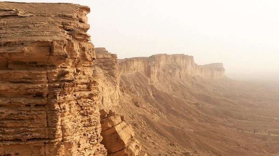 Saudi Arabia Twaiq Mountain 1 (Abdullah al-Issa)