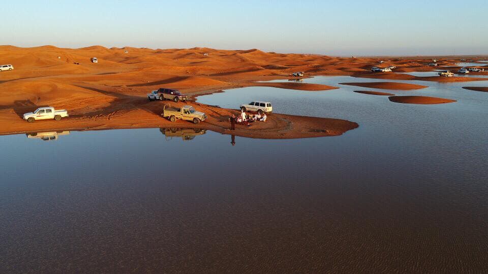 Реки саудовской аравии. Внутренние воды Саудовской Аравии. Озеро в Саудовской Аравии. Реки в пустыне Саудовская Аравия.