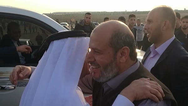 سفير قطر و"تعليمة" في أذن حماس.. تشعل غضب فلسطينيين