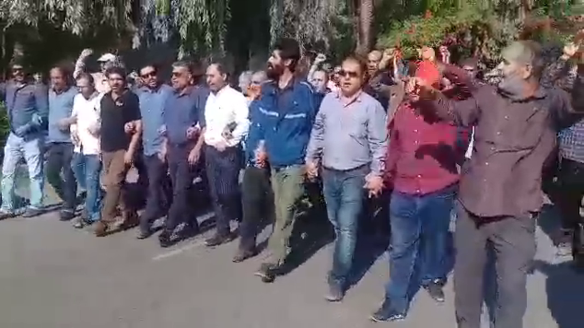 Steel workers continue to strike in Ahwaz against Iran regime