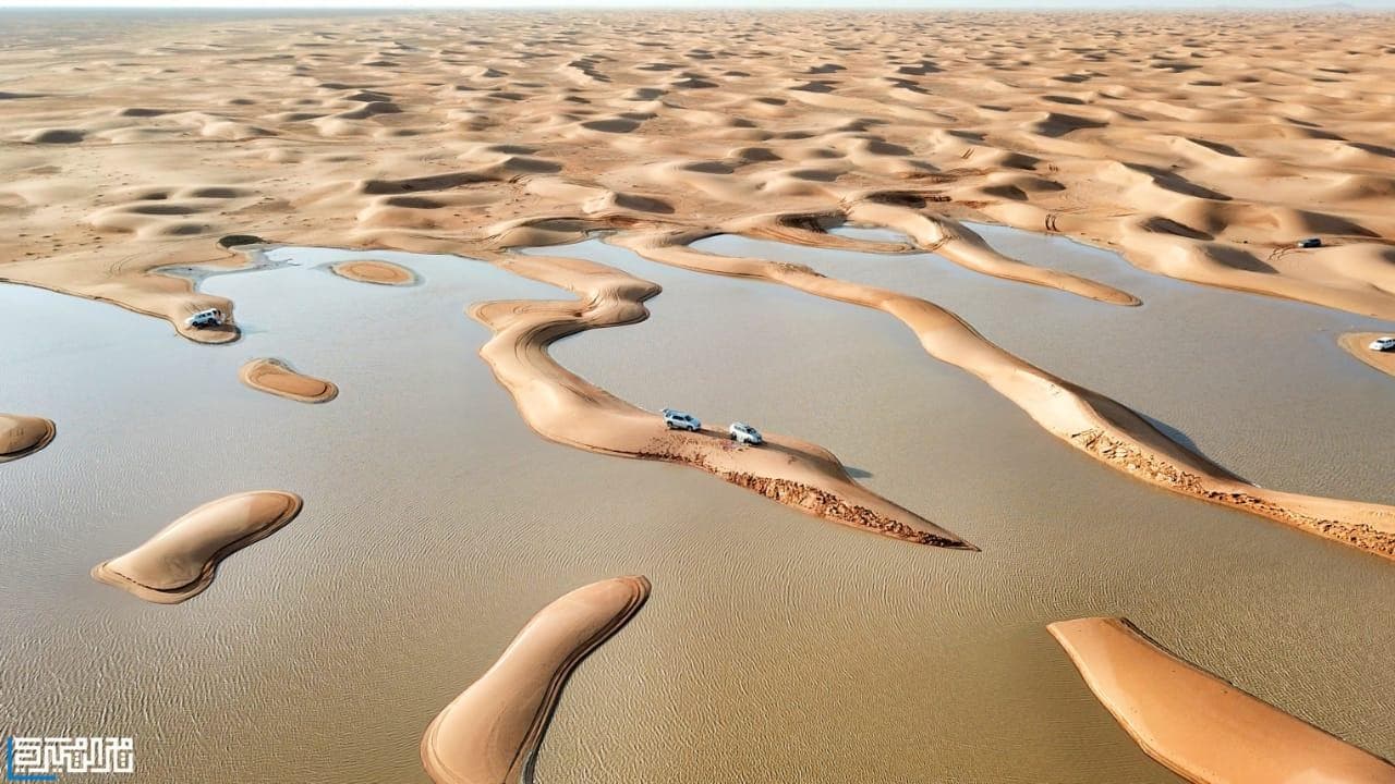 Boats in the desert? 6 photos you won’t believe were taken in Saudi Arabia 5