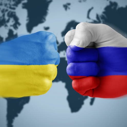 لمواجهة روسيا.. رئيس أوكرانيا يطلب الانضمام للناتو
