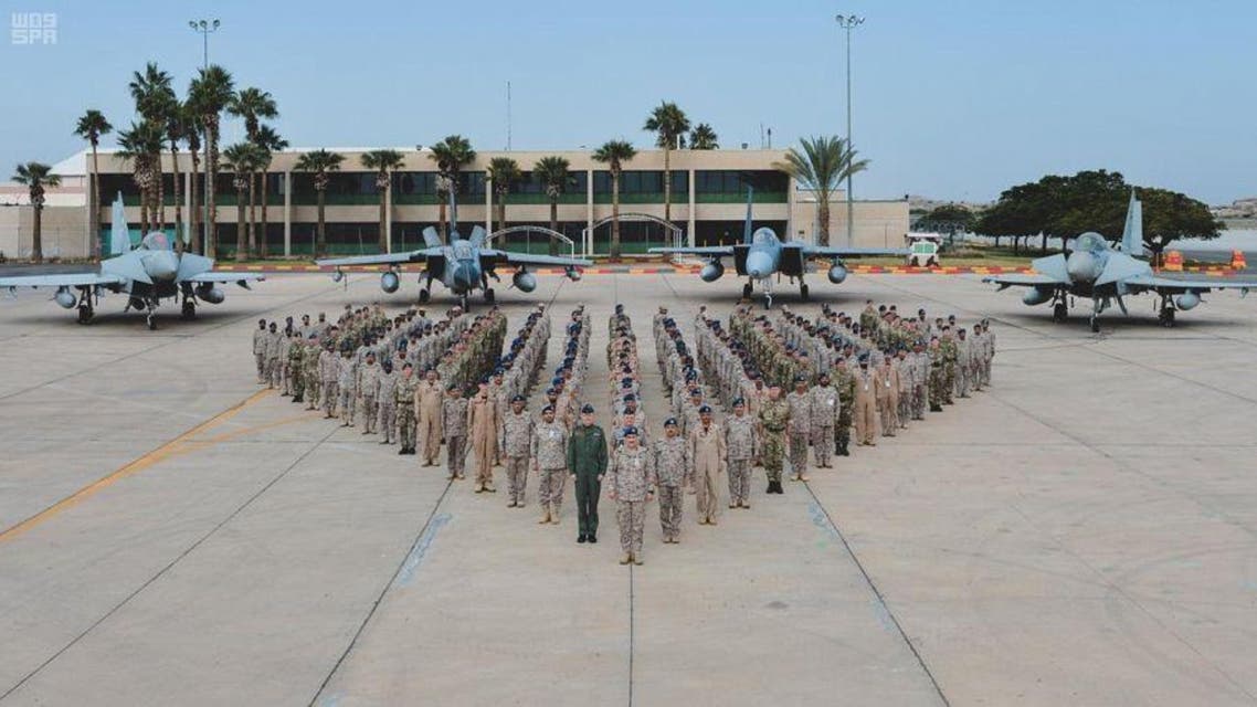 Commander of the Royal Saudi Air Forces Turki bin Bandar bin Abdul Aziz visited the headquarters of the Saudi-British Green Flag. (SPA)