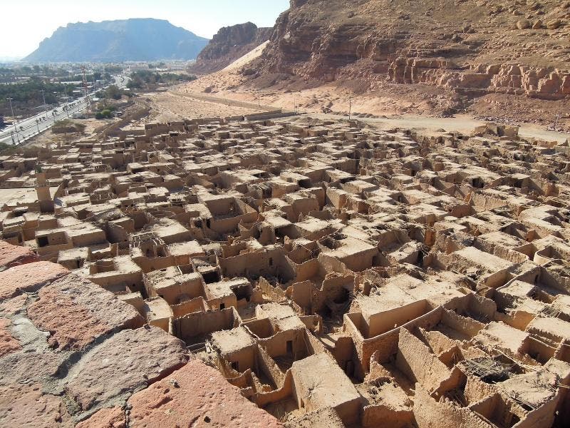 جانب من موقع عشم الأثري