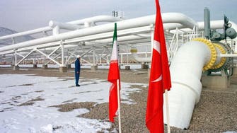 النفط والغاز.. لماذا تزيد العقوبات الإيرانية حدة أزمة تركيا الاقتصادية؟