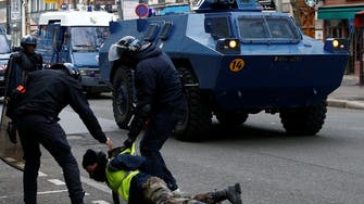 قضاء فرنسا يجيز للشرطة مواصلة استخدام الكرات الوامضة 