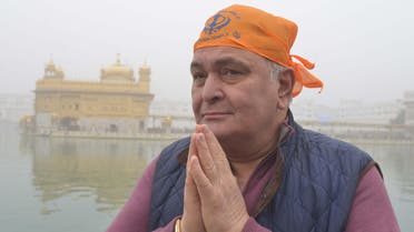 Rishi Kapoor pays respect at the Sikh Golden Temple in Amritsar on December 13, 2016. (AFP)