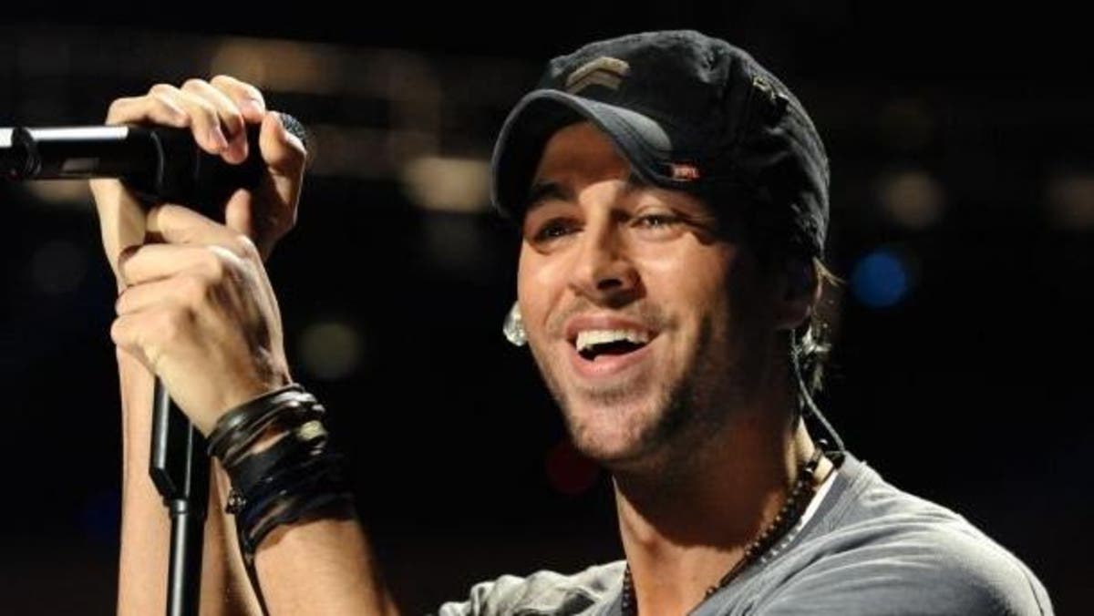 EXCLUSIVE!! Pop music superstar Enrique Iglesias takes to the