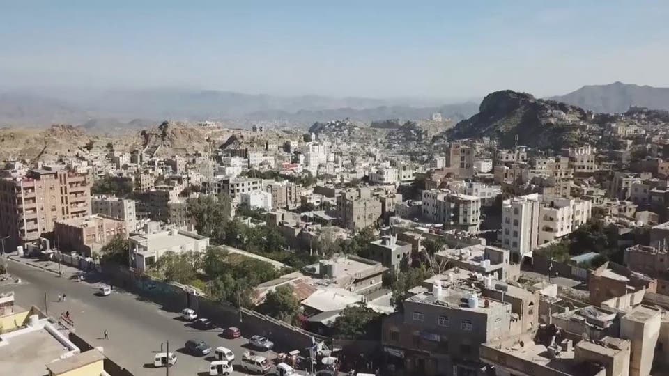 تعز مقتل 3 مدنيين بقصف حوثي شرق المدينة