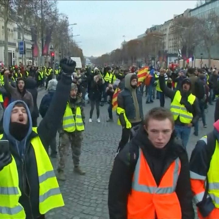 ترتيبات تنفيذ وعود ماكرون لتفادي سبت سادس من الاحتجاجات