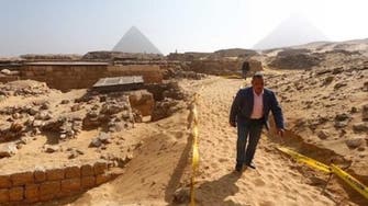 بالفيديو.. اكتشاف مقبرة جديدة بمصر تعود إلى 4400 سنة