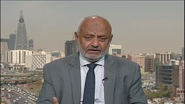 محافظ الحديدة: الحوثي يخفي السلاح الإيراني بصناديق المساعدات