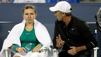 Halep to begin new season without tennis coach after Cahill quits