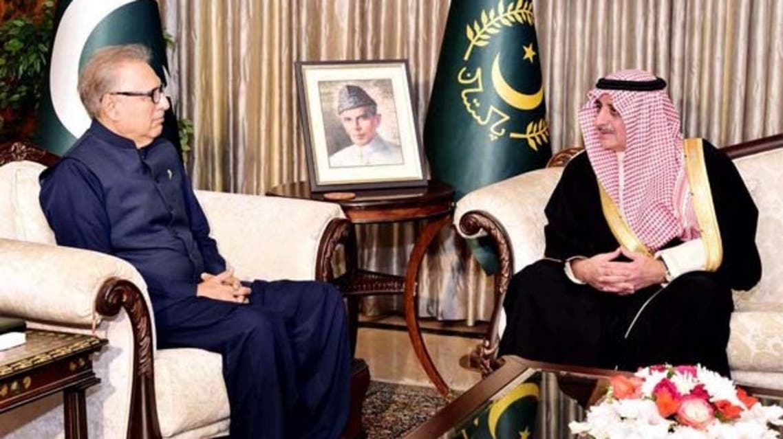 لقاء حاكم تبوك مع الرئيس الباكستاني