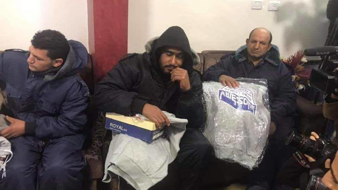 الصيادون بعد انقاذهم