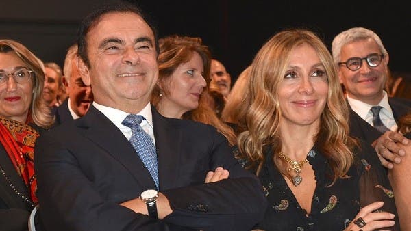 زوجة غصن مدبرة هروبه.. لغز جواز خفي وتركيا تعتقل طيارين