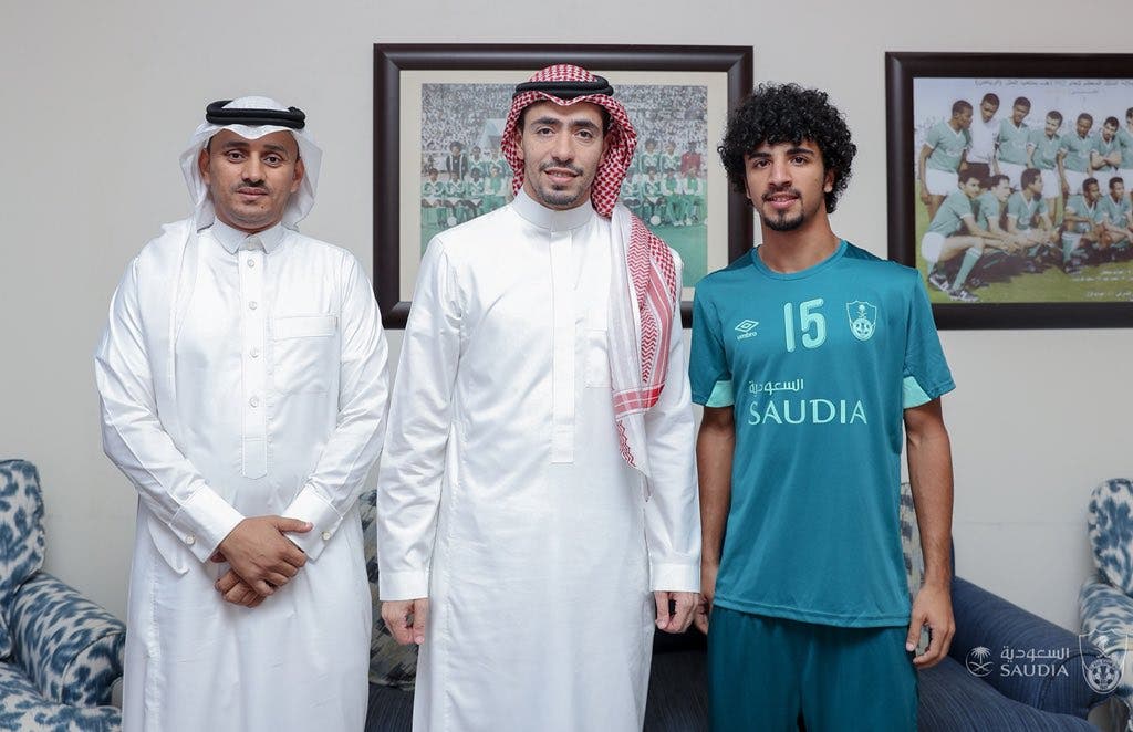 عبدالعزيز الشهراني بقميص أهلي جدة