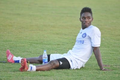 محمد عبدالرحمن بقميص الهلال السوداني
