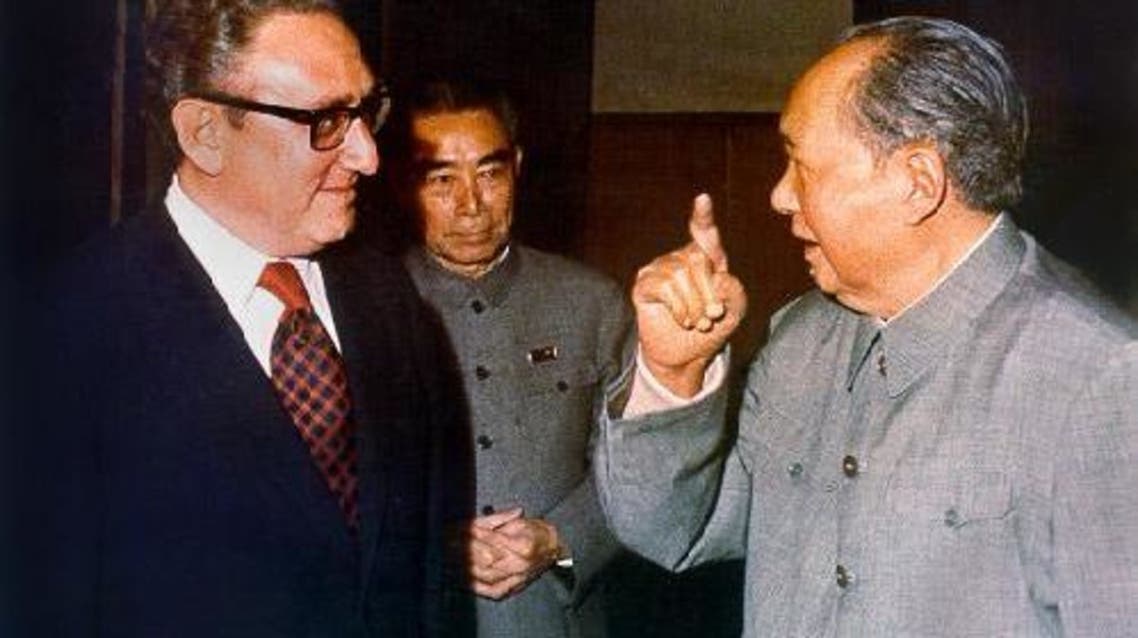 صورة للقاء ماو تسي تونغ وكسنجر سنة 1973