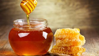 10 استعمالات تجميلية للعسل.. إليك الوصفات!