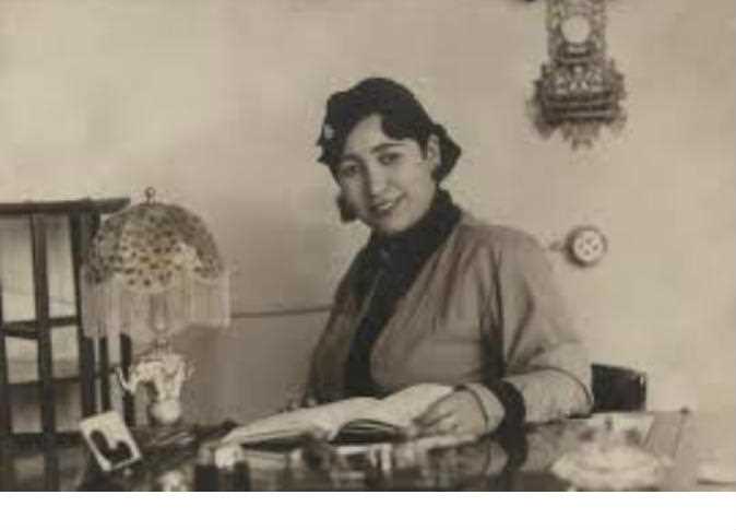 الشاعرة المصرية جميلة العلايلي