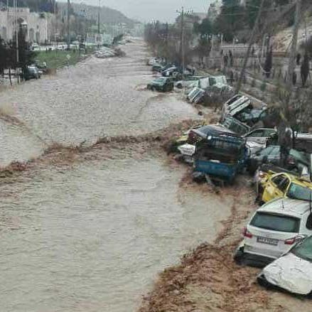 إيران تأمر بإخلاء 70 قرية في خوزستان بسبب خطر الفيضانات