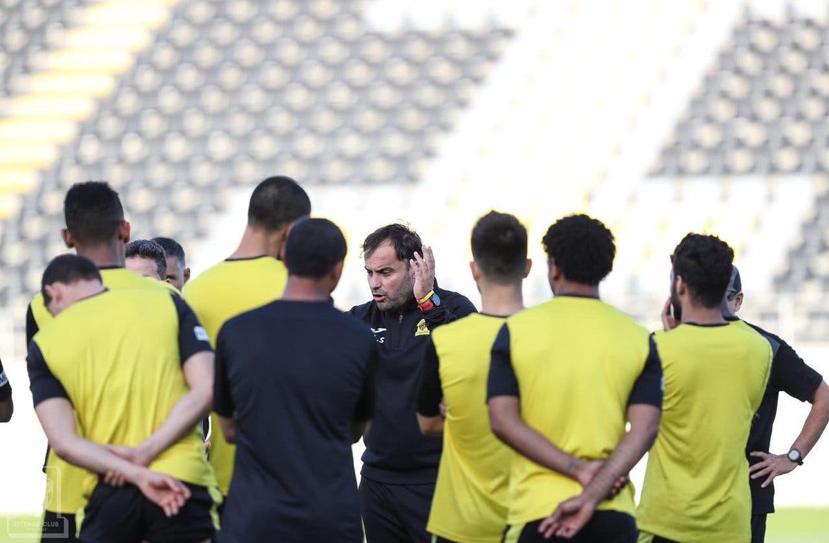 سييرا في تدريب سابق مع الاتحاد