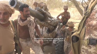 THUMBNAIL_ الجيش اليمني يسيطر على أسلحة كانت بحوزة الميليشيات في عبس 