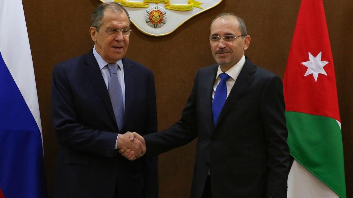 Jordanian Foreign Minister Ayman Safadi (R) welcomes his Russian counterpart Sergei Lavrov in the Jordanian capital Amman on April 7, 2019. (AFP)