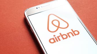 Airbnb reports 1Q loss of nearly $1.2 billion, revenue rises