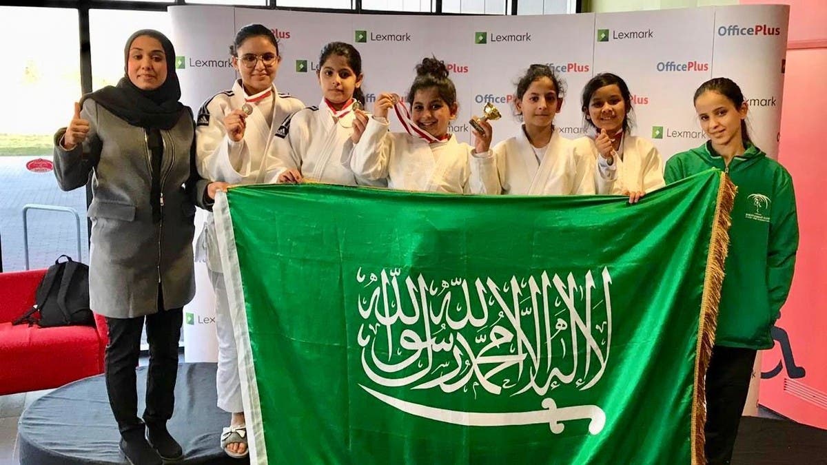 أول ميدالية ذهبية لطفلة سعودية في تاريخ جودو الفتيات