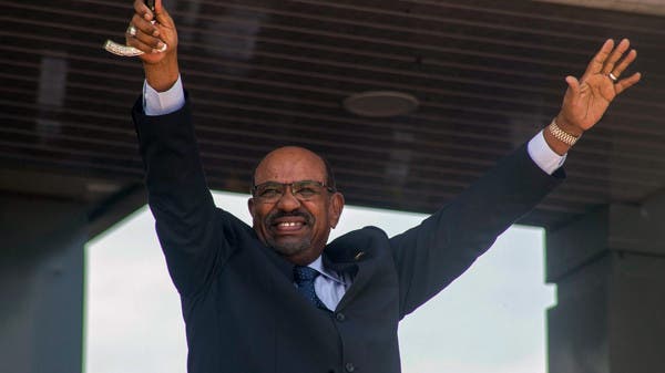 هكذا قضم الإخوان ثروات السودان.. فتوى ونفط وحلقة للبشير