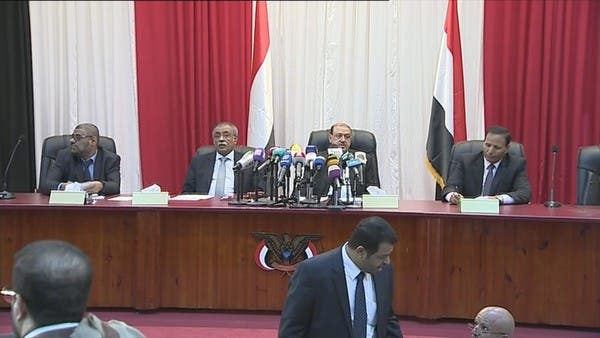 اليمن .. أول جلسة للبرلمان منذ الانقلاب بحضور هادي