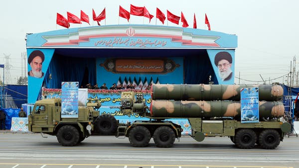 الحرس الثوري يستعرض "إس 300".. وروحاني يشيد