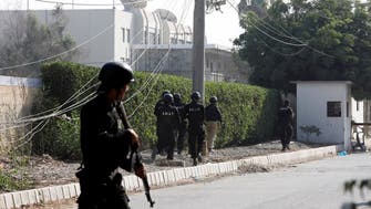 4 قتلى بانفجار سيارة مفخخة عند نقطة تفتيش للشرطة بباكستان