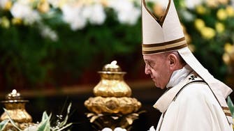Pope during Easter vigil: reject the ‘glitter of wealth’