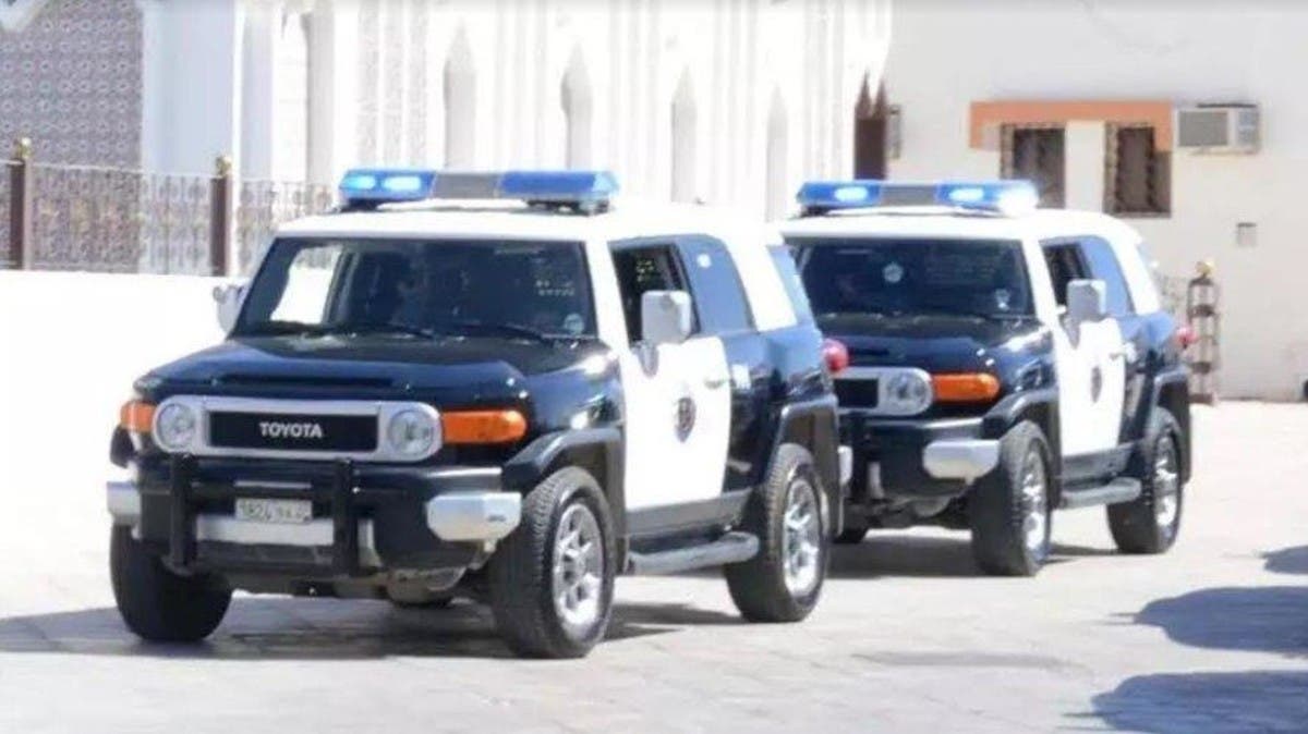 بعد فيديو تهديد فتاتين بالسلاح.. المتهمون الثلاثة بقبضة شرطة الرياض