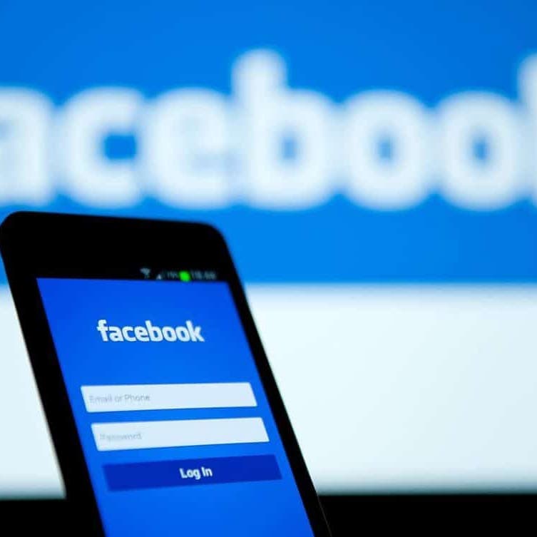 هل تتربع "فيسبوك" على عرش العملات الرقمية؟