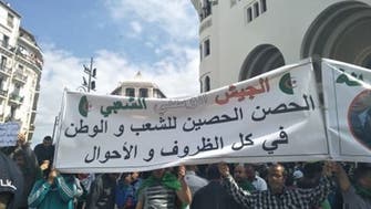 الجزائر..المتظاهرون يرفضون "المناورات" متمسكين بمطالبهم