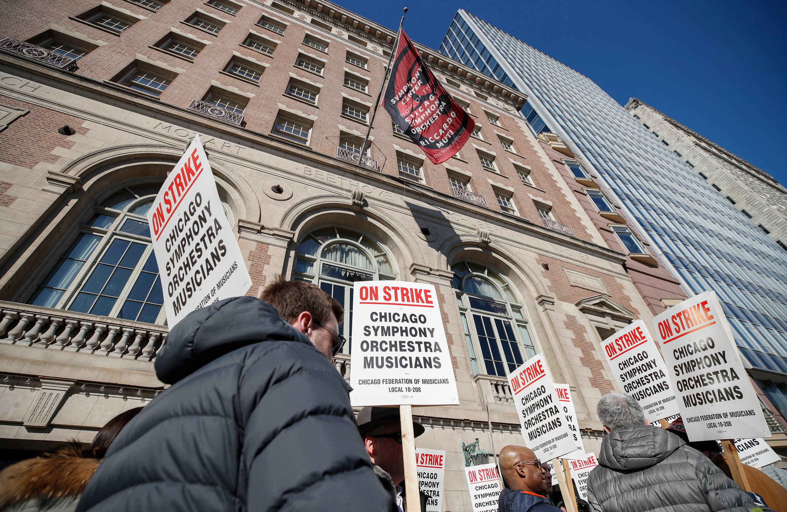 Chicago Mayor Brokers Deal To End Lengthy Symphony Strike - 