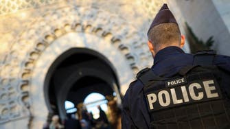 Gunman wounds 2, kills himself in attack near French mosque
