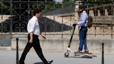 France will ban electric scooters from pavements in September, the transport minister said May 4, 2019, in a backlash against a surge of the commuter gizmos invading pedestrian areas. (AFP)