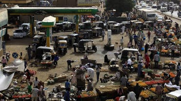 Vehicles line up for gasoline at a gas station in Khartoum, Sudan, May 4, 2019. (Reuters)