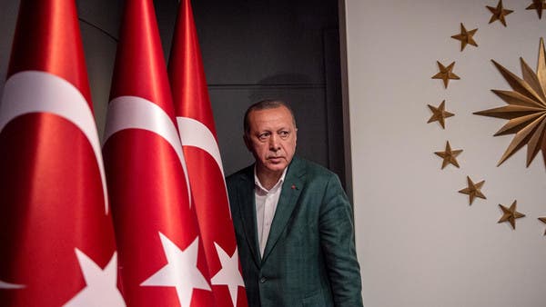عين أردوغان على مدارس بفرنسا.. وضغط على فرنسيين بأنقرة
