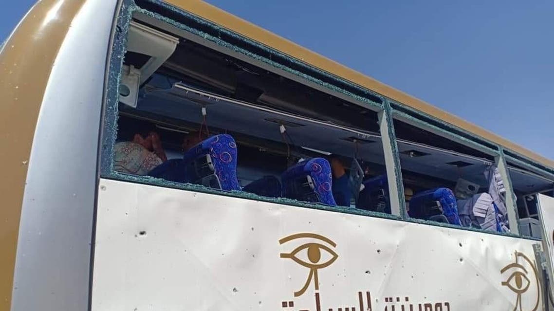 Explosion targets tourist bus near new Egyptian museum 1
