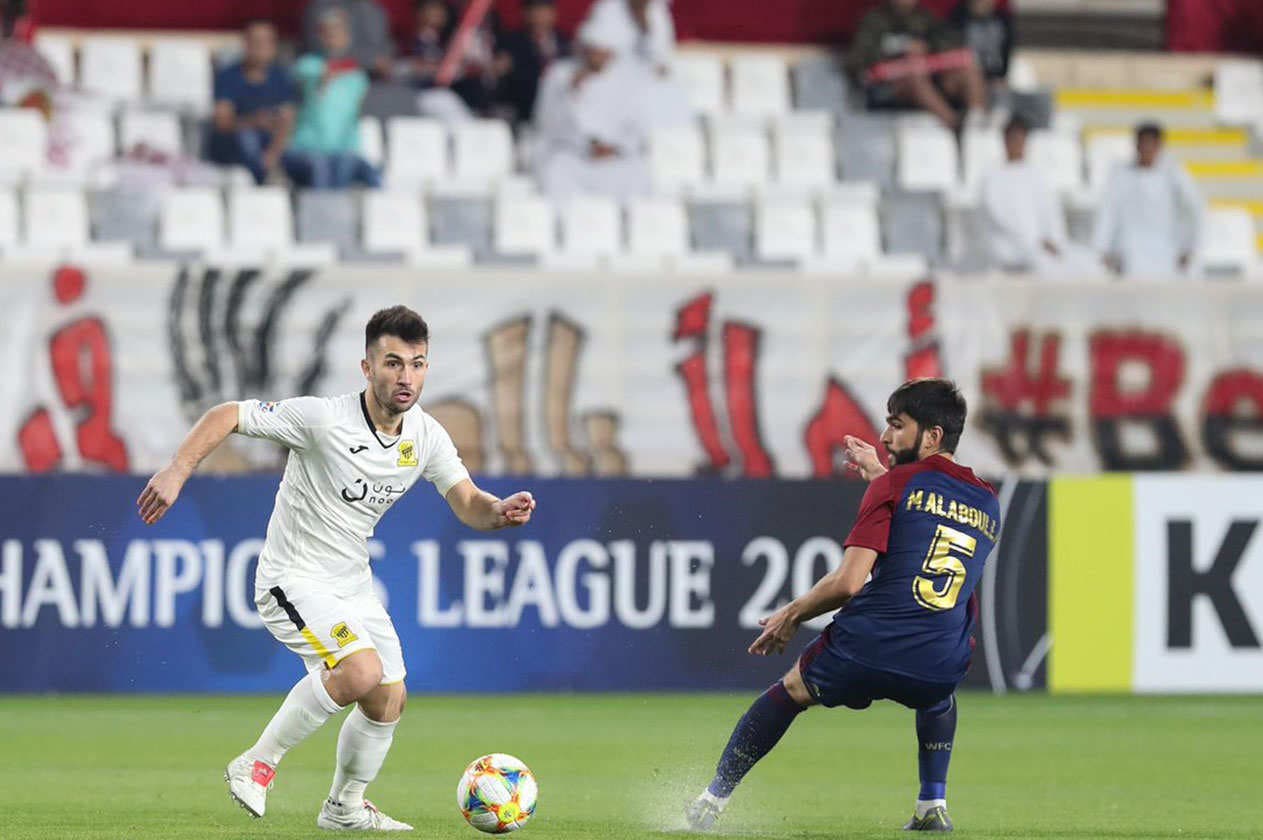 فيلانويفا خلال مباراة الاتحاد والوحدة الإماراتي في دوري أبطال آسيا